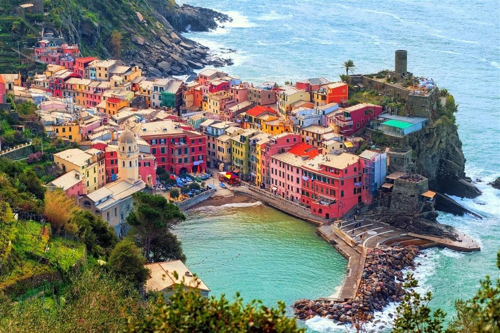 , autobusový poznávací zájazd, Ligúrska riviéra s kúpaním, Cinque Terre, Vernazza