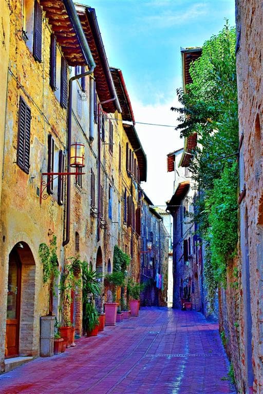 , autobusový poznávací zájazd, Vínna cesta po Toskánsku, San Gimignano