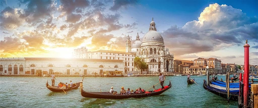 , autobusový poznávací zájazd, Okruh severným Talianskom, Benátky, Canal Grande, Basilica Santa Maria della Salute