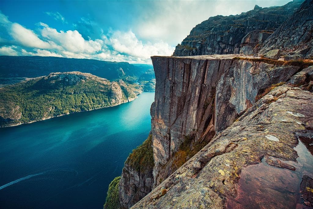 , autobusový poznávací zájazd, Škandinávsky okruh, Nórsko, Lysefjord Preikestolen