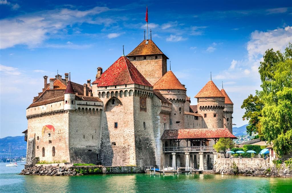 , autobusový poznávací zájazd, Švajčiarsky okruh, Ženevské jazero, hrad Chillon