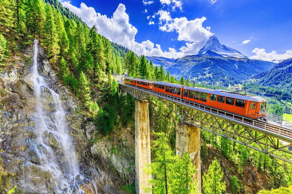 , autobusový poznávací zájazd, Švajčiarsky okruh, Klein Matterhorn, železnica Zermatt