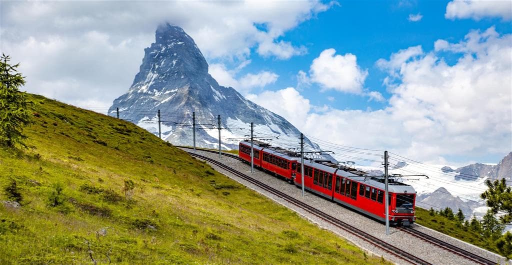 , autobusový poznávací zájazd, Švajčiarsky okruh, Klein Matterhorn, železnica Zermatt