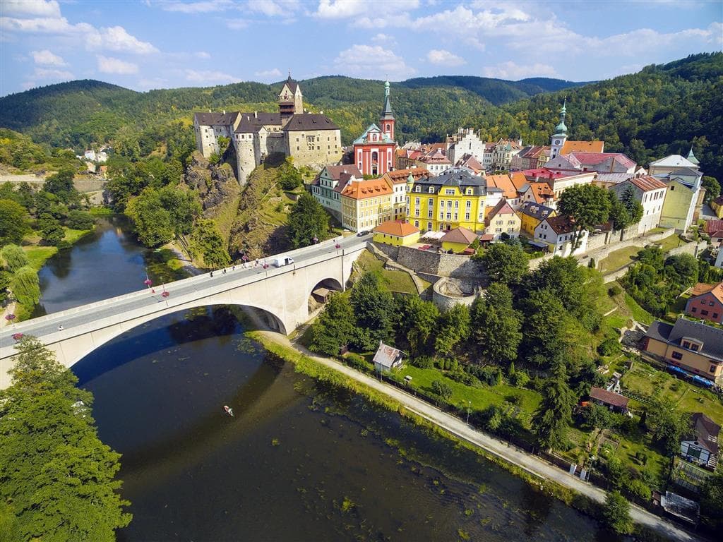 , autobusový poznávací zájazd, Zlatý český trojuholník, hrad Loket