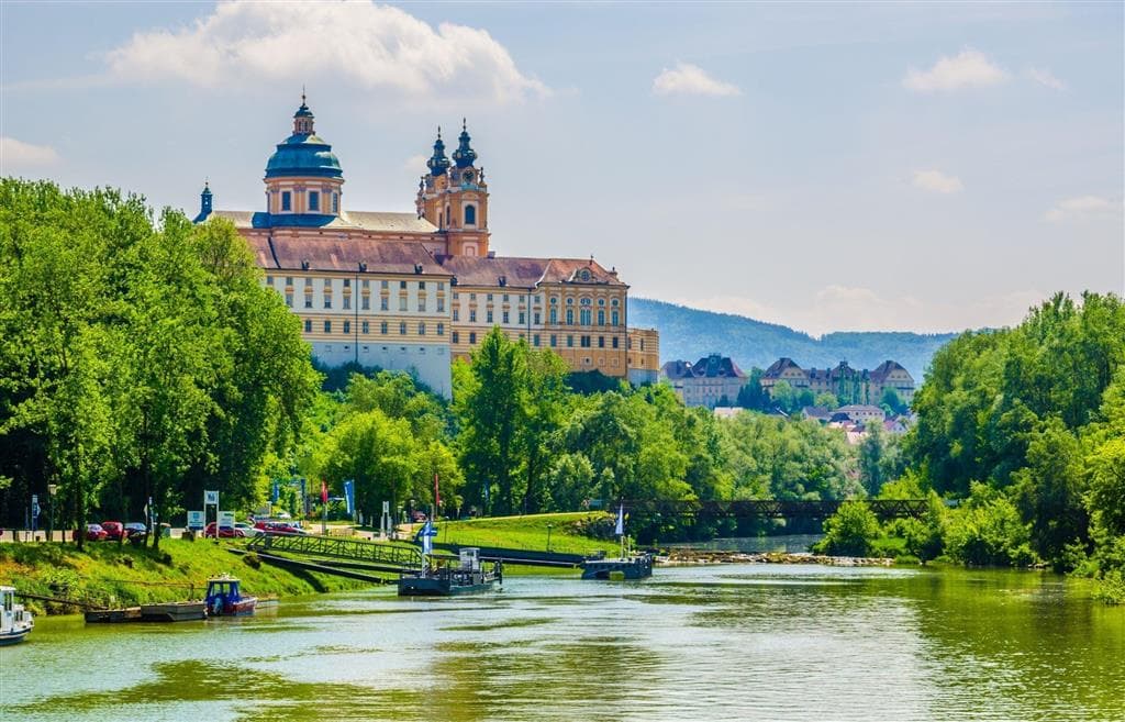 , autobusový poznávací zájazd, Česko a Rakúsko, Melk, benediktínsky kláštor