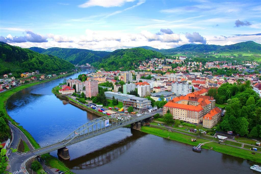 , autobusový poznávací zájazd, Česko a Nemecko, Děčín - panoráma mesta