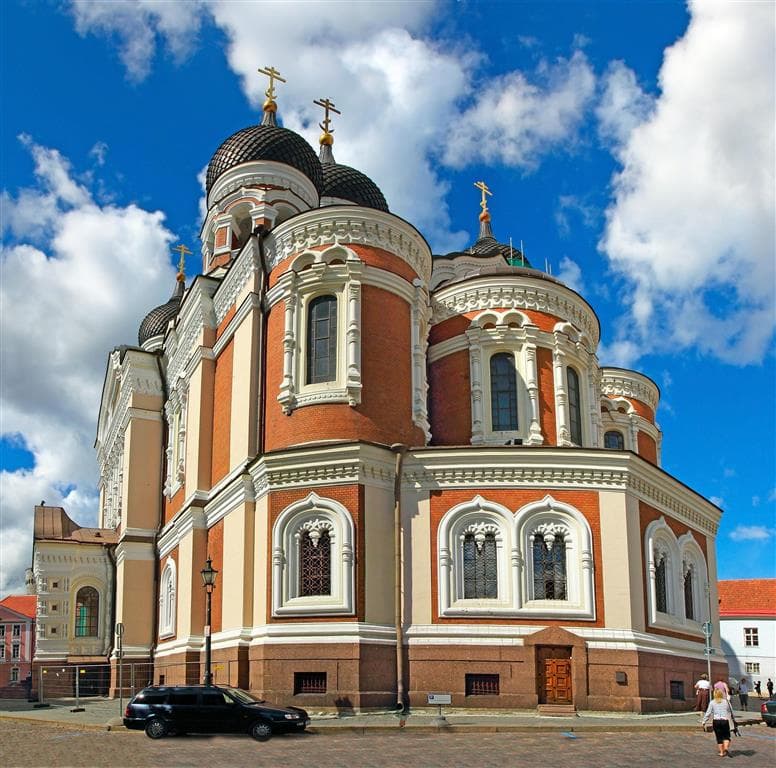, autobusový poznávací zájazd, Pobaltie a Helsinki, Estónsko, Tallinn, kostol Alexandra Nevského