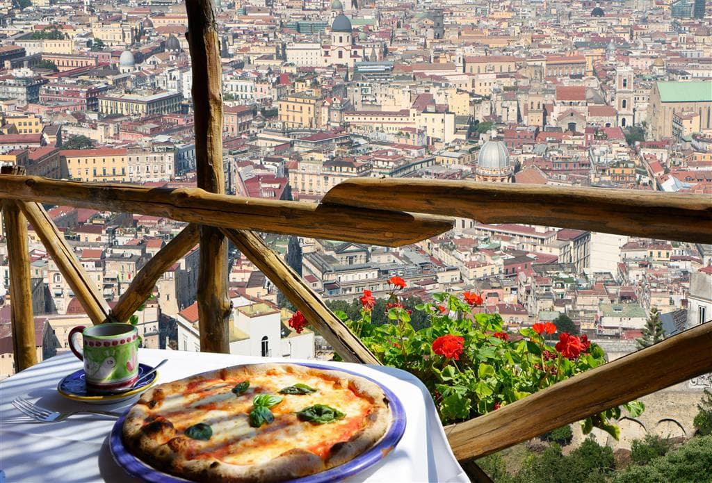 , Letecký poznávací zájazd, Kampánia a čarovný ostrov Capri,, Neapol a pravá pizza Margherita