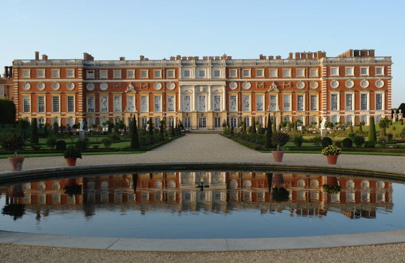, Letecký poznávací zájazd,  Veľká Británia, Okruh južným Anglickom, Hampton Court Palace