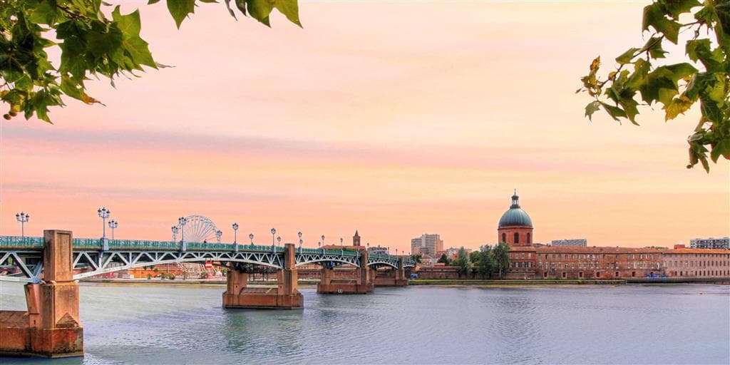 , Letecký poznávací zájazd, Mestá pod Pyrenejami, Toulouse
