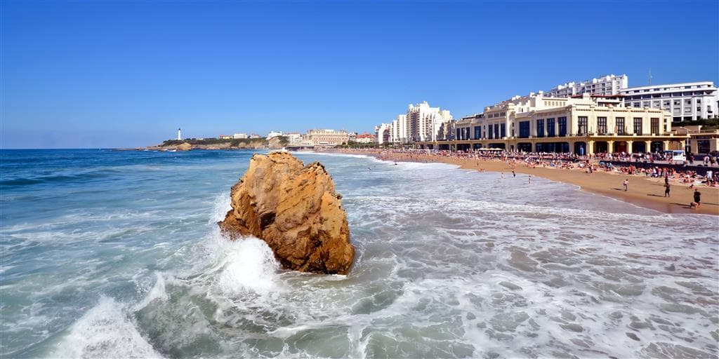 , Letecký poznávací zájazd,Mestá pod Pyrenejami, Biarritz