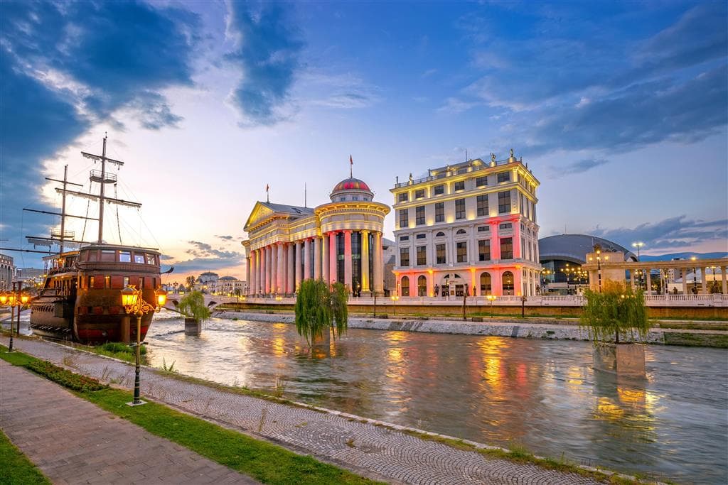 Poznávacie zájazdy , Veľký okruh Balkánom s Dubrovníkom, Macedónsko, Skopje