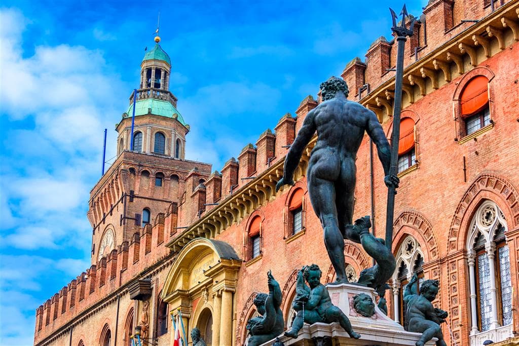 Poznávacie zájazdy , Bologna a San Maríno s kúpaním, Bologna