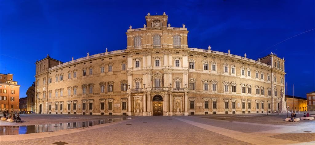 Poznávacie zájazdy , Bologna a San Maríno s kúpaním, Ducal Palace, Modena
