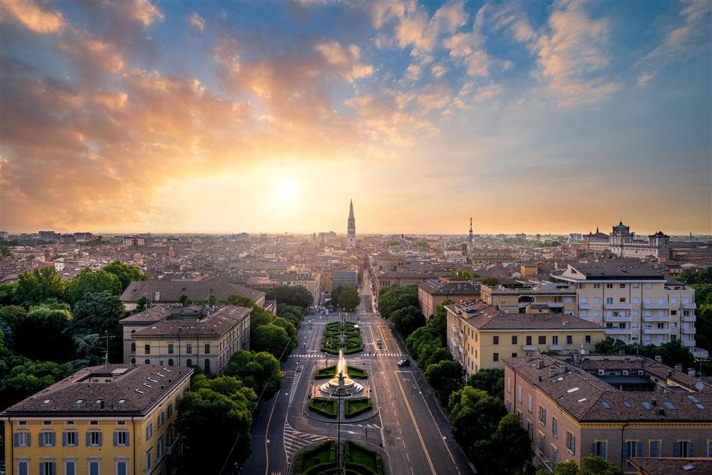 Poznávacie zájazdy , Bologna a San Maríno s kúpaním, Modena
