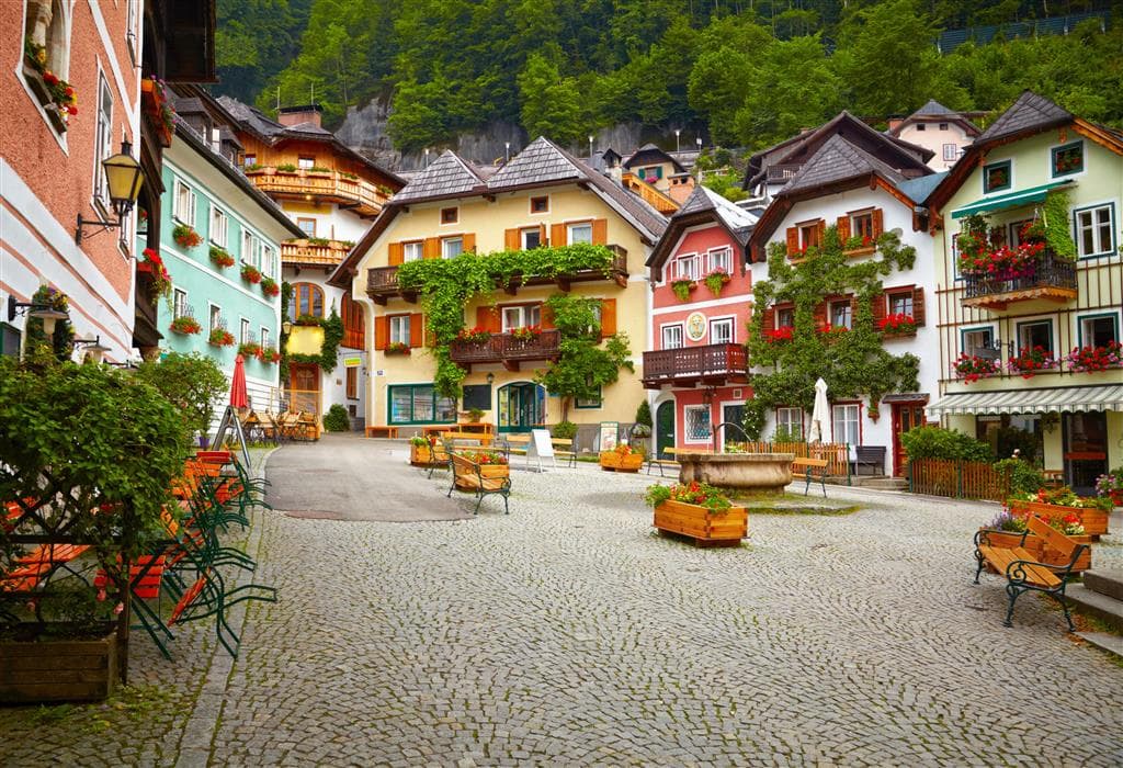, poznávacie zájazdy autobusom, Rakúske jazerá a Hallstatt, Gmunden, Hallstatt - námestie