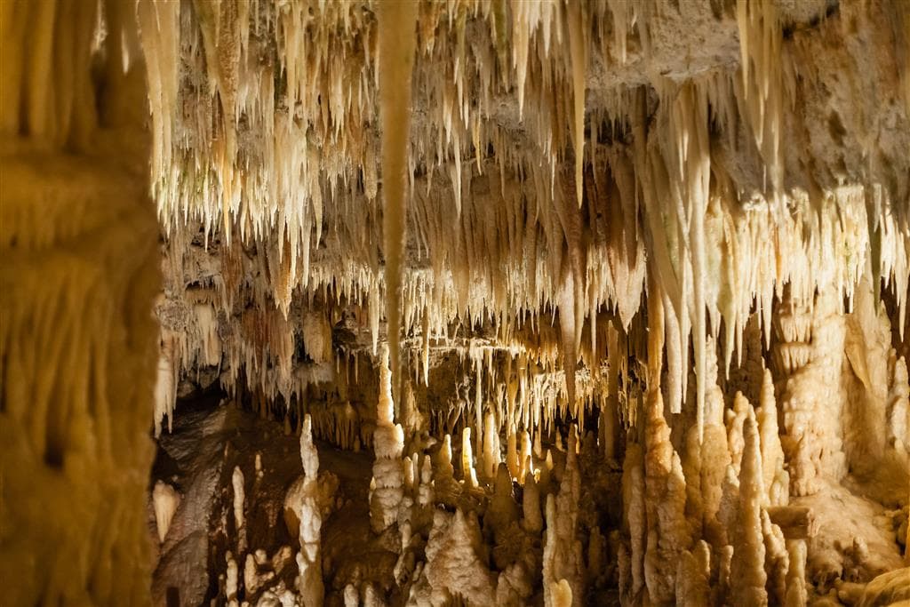 Autobusové poznávacie zájazdy , Taliansko, Apúlia s kúpaním, jaskyne Castellana Grotte