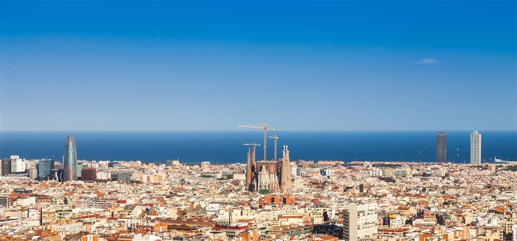 , Letecké poznávacie zájazdy, Španielsko, Barcelona, Girona a Montserrat s kúpaním, Sagrada Familia