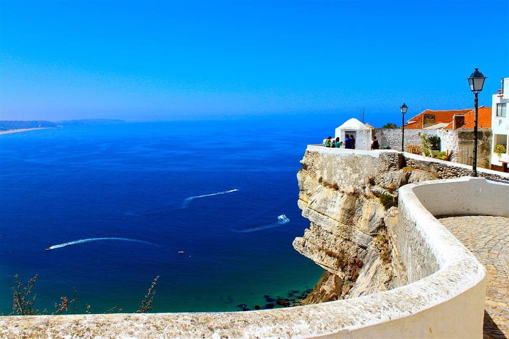 , Letecký poznávací zájazd, Portugalsko, Zem moreplavcov a slnka, Nazare