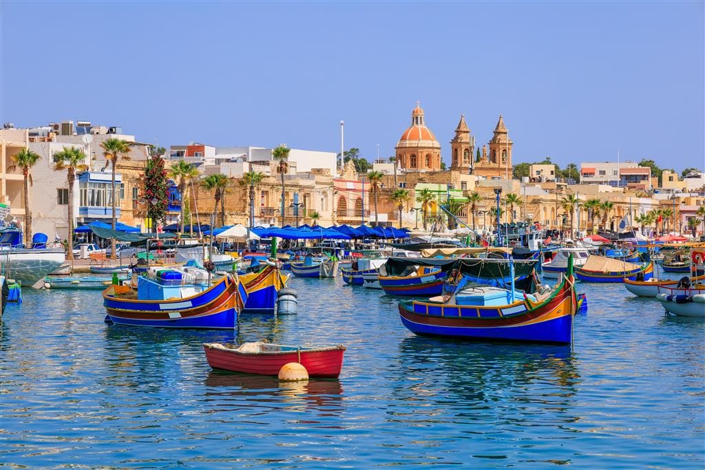 . Letecký poznávací zájazd , Malta – historická mozaika, Village of Marsaxlokk