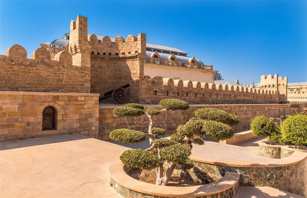 , letecké poznávacie zájazdy, Azerbajdžan - krajina ohňa, Baku