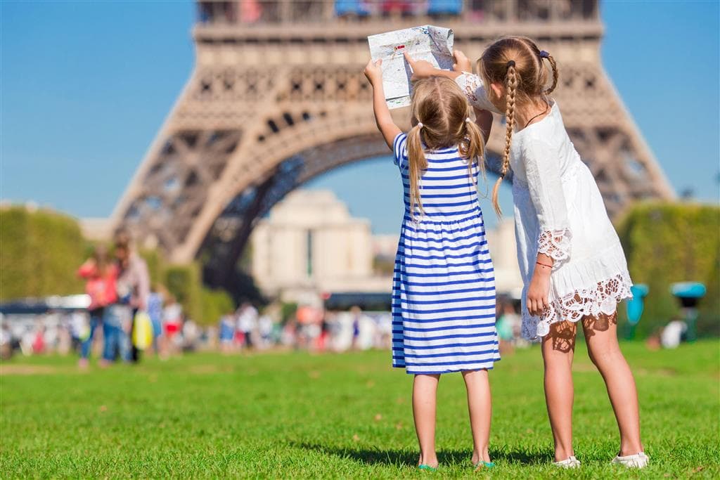 , autobusový poznávací zájazd, Paríž a Disneyland, Eiffelova veža