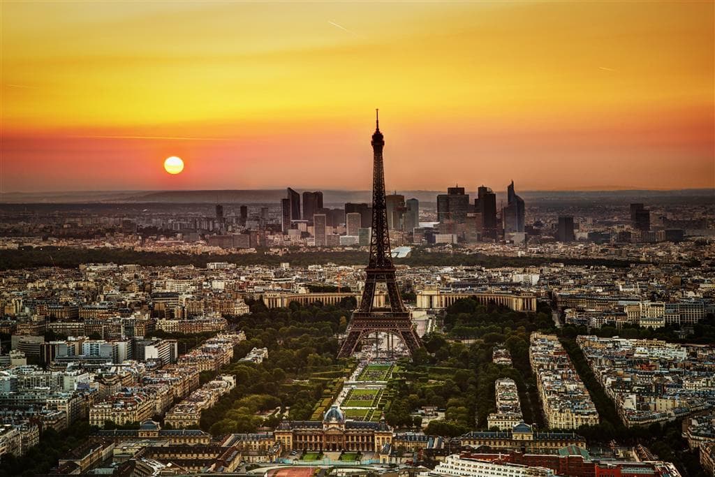 , autobusový poznávací zájazd, Paríž a Disneyland, Eiffelova veža