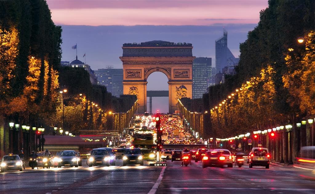 , autobusový poznávací zájazd, Paríž a Disneyland, Víťazný oblúk