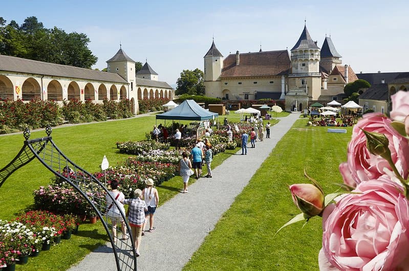 Zámok ruží Rosenburg a Kittenbergské záhrady snov