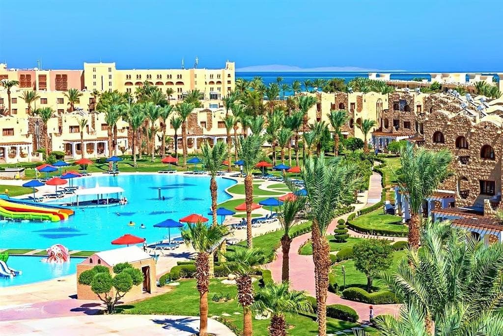 Royal Lagoons Resort & Aqua Park