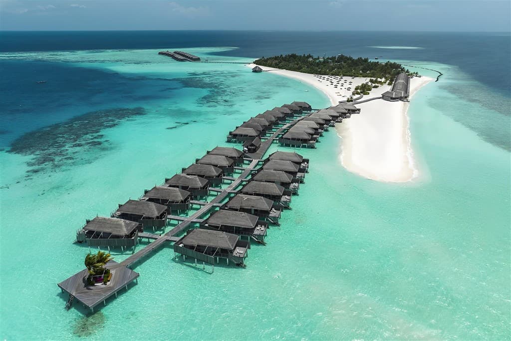 Constance Moofushi Maldives