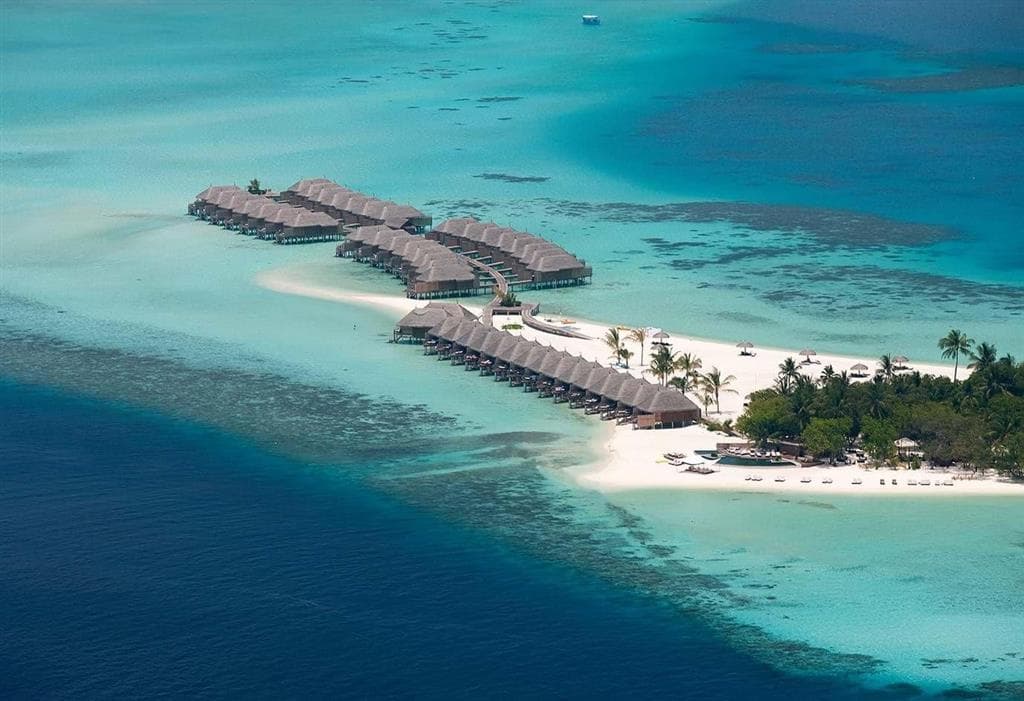 Constance Moofushi Maldives