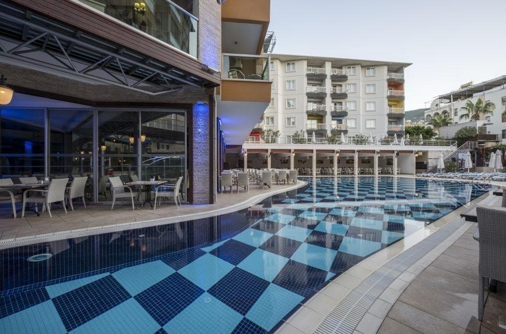 Tac Premier Hotel