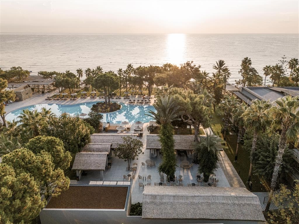 BALMY BEACH RESORT