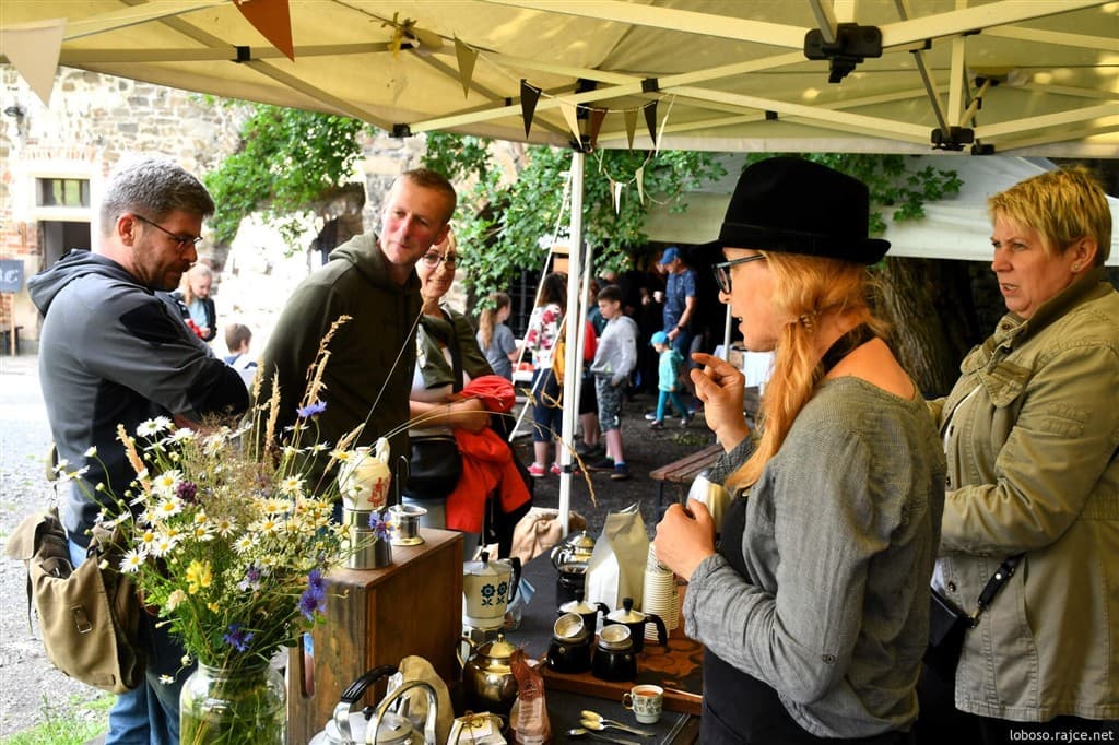 Festival kávy na hrade Helfštýn a mesto klobúkov