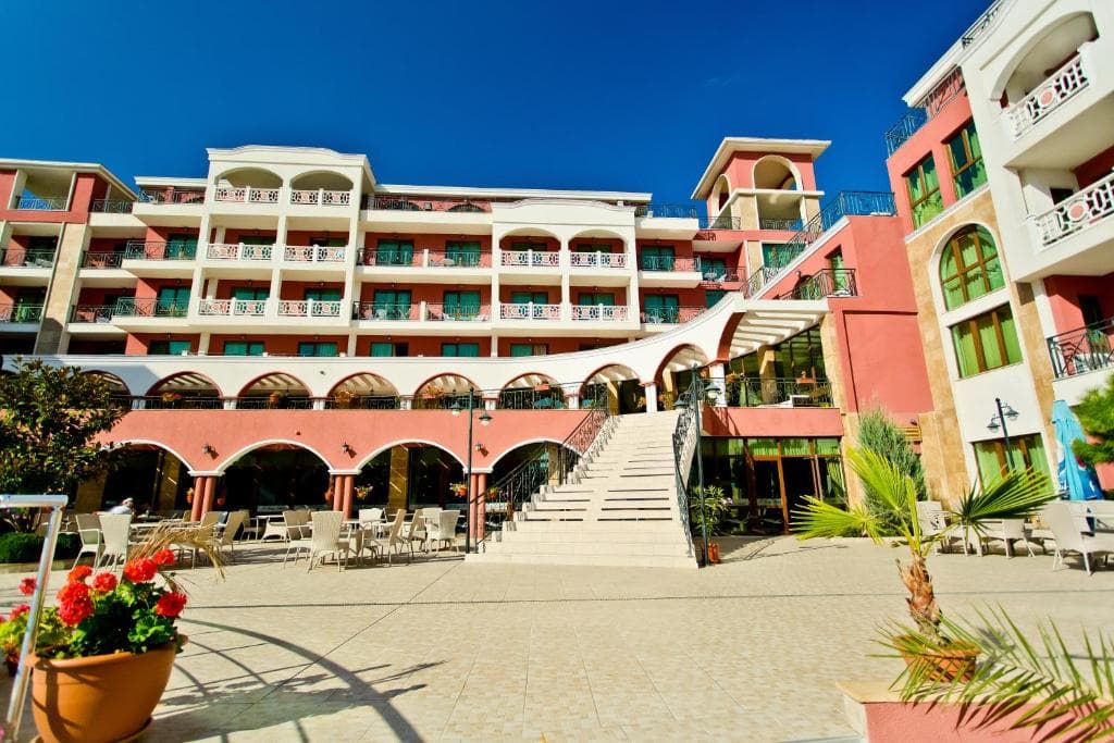 Saint George Palace