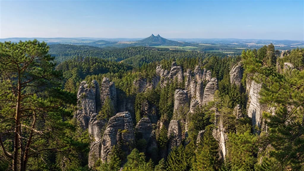 Český raj: Prachovské skály a hrad Trosky