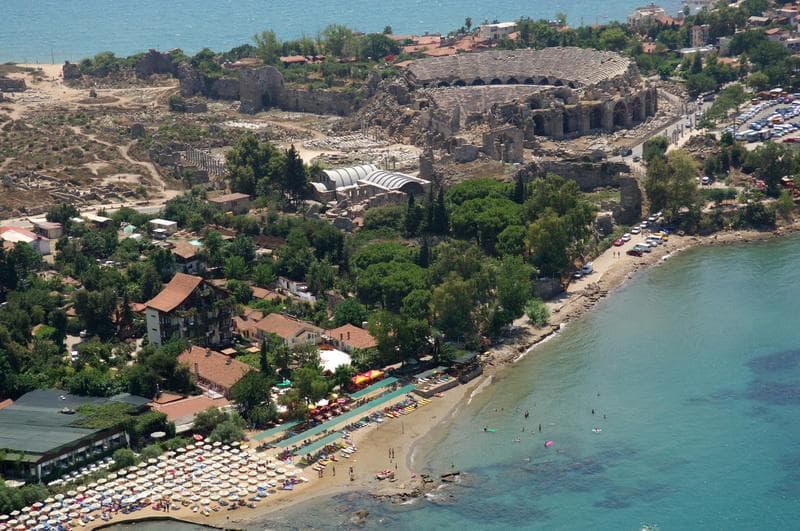 Leda Beach